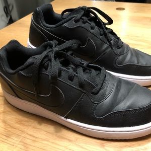 Nike Dunk Low Black Sneaker